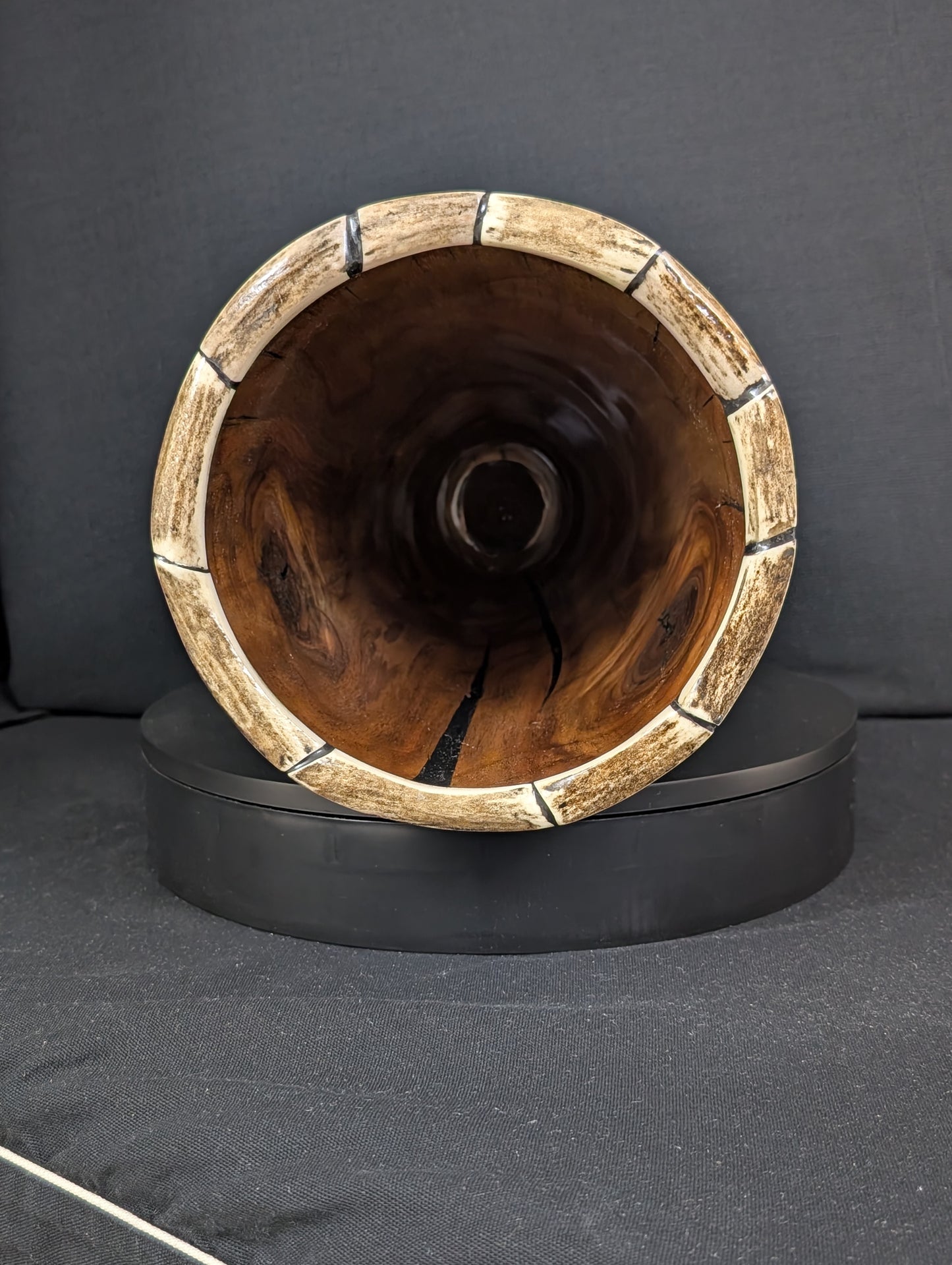 Walnut, Antler with 1800 Flat Barbwire